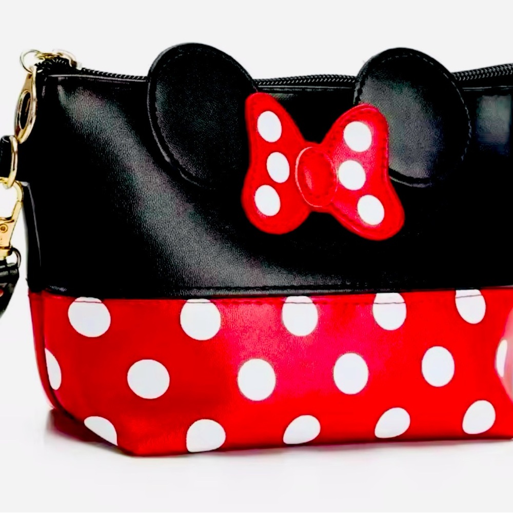 Minnie Mouse Wristlet!